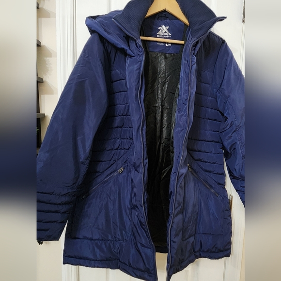 NWOT XL Zeroxposur Black Label winter coat for those snow days! - Picture 4 of 12